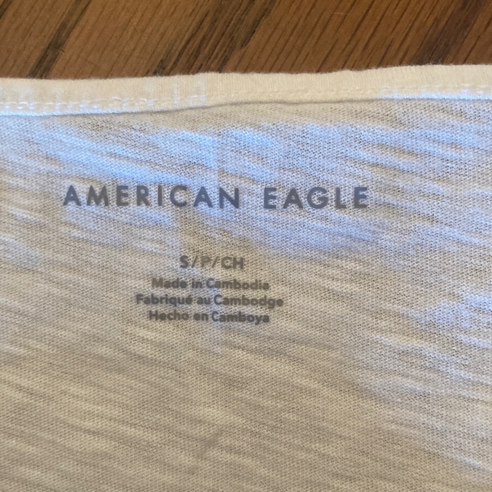 American Eagle Outfitters White Ruffled Cropped‎ Camisole - Picture 6 of 6